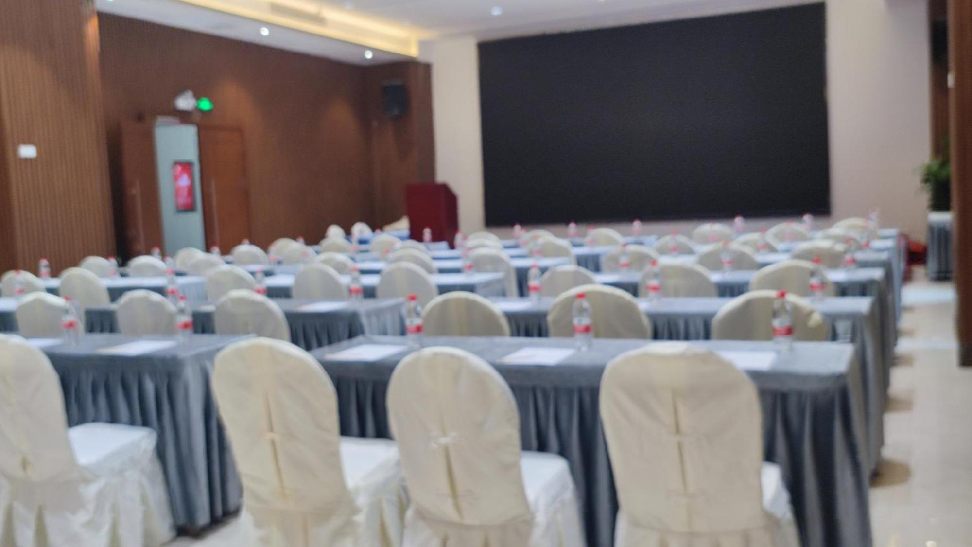 Phoenix Hill Hotel Dongguan - Golf Course Shop Εξωτερικό φωτογραφία